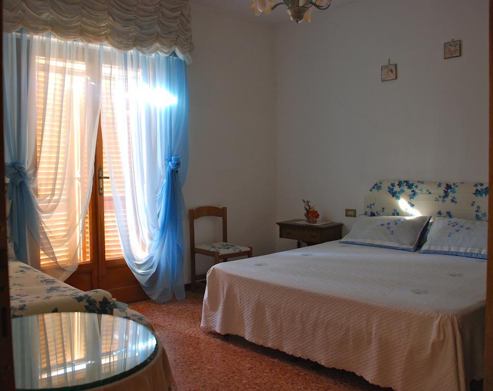 Bed And Breakfast Il Girasole Lamporecchio Chambre photo